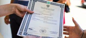 Rozdanie zaświadczeń maturalnych 8 lipca o 10.30